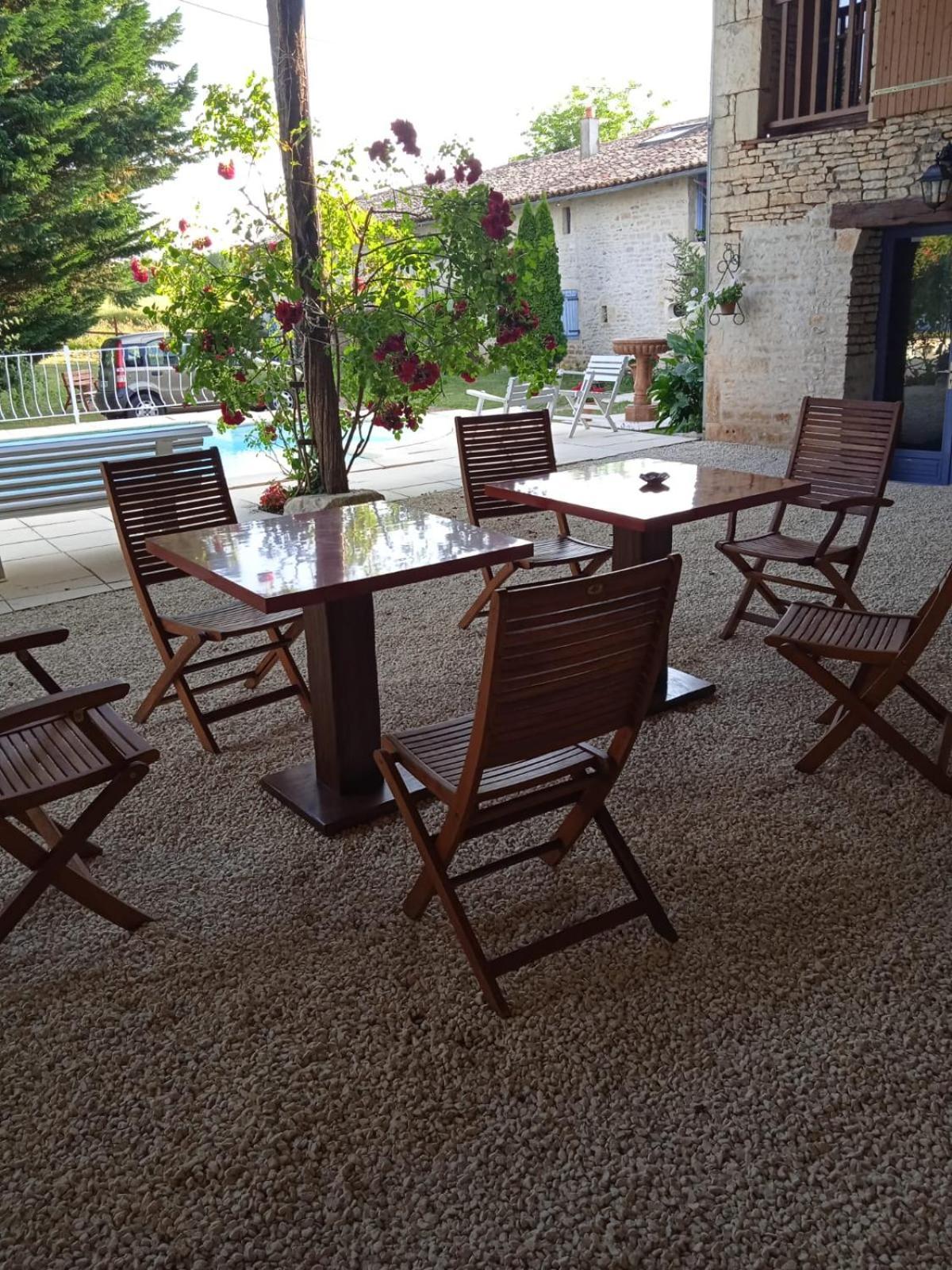 Bed and Breakfast Coucouhirondelle Brux Esterno foto