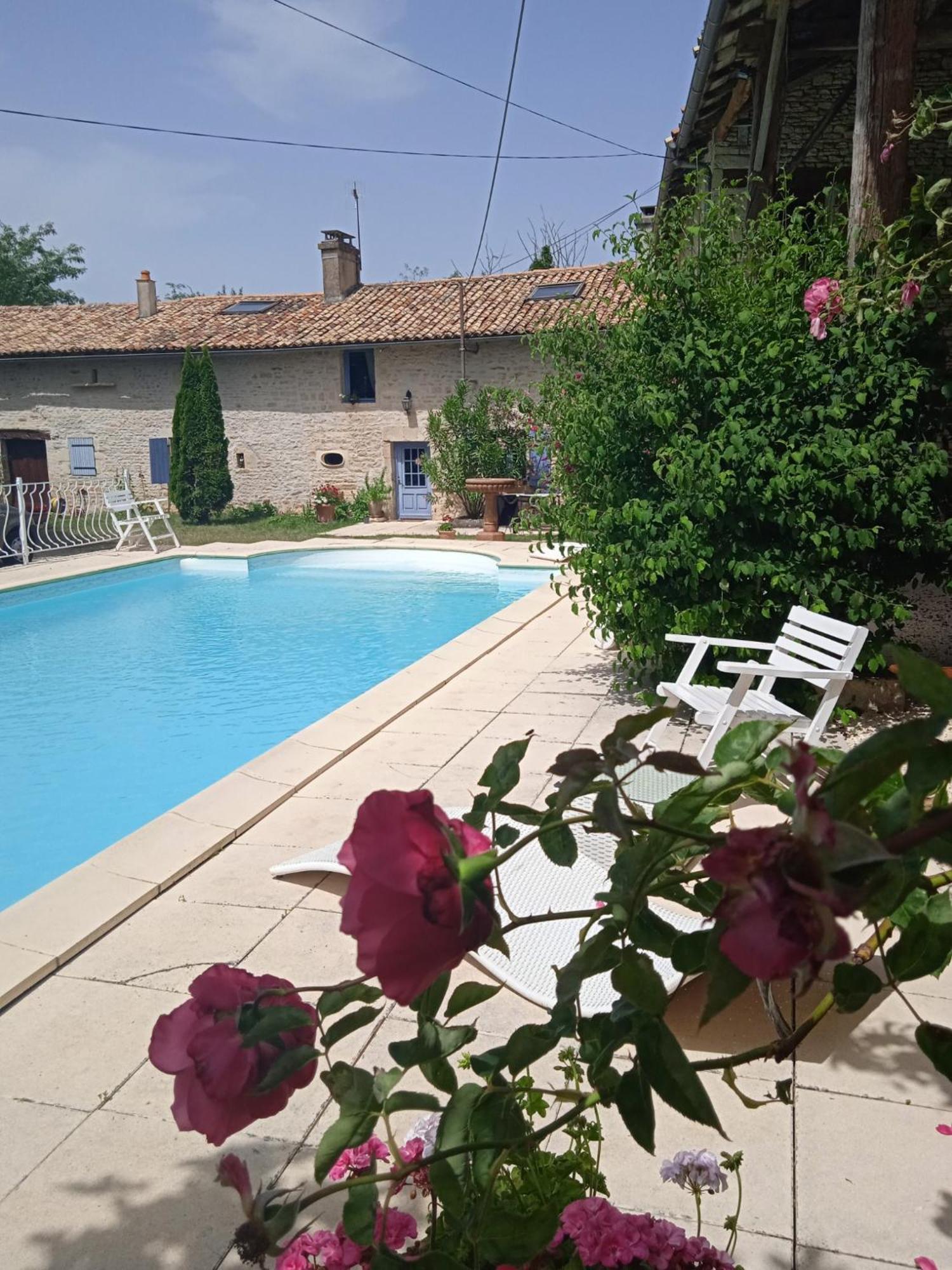 Bed and Breakfast Coucouhirondelle Brux Esterno foto
